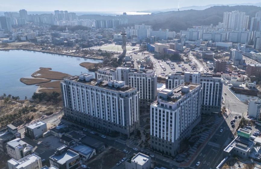 르컬렉티브 속초 중앙 이미지 1
