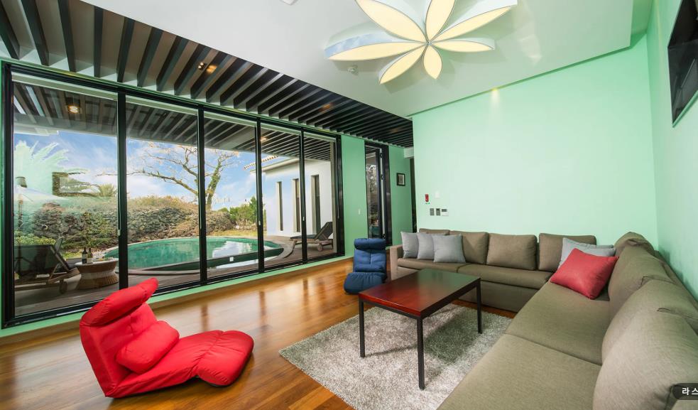 리벤시아 호텔 앤 풀빌라 이미지 6