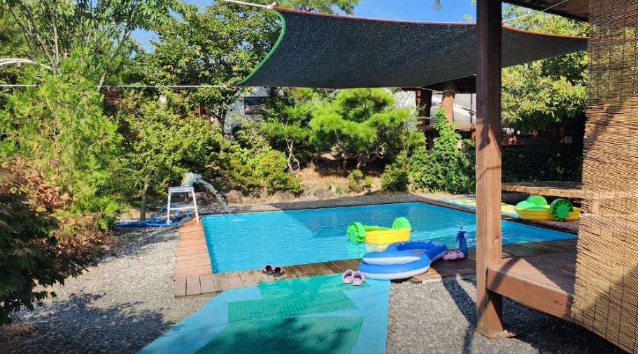 용천수캠핑장 이미지 1