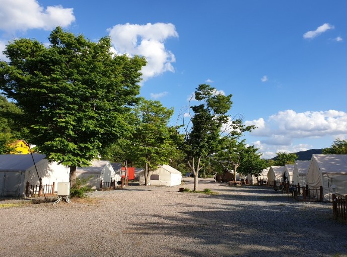 강촌하늘아래 글램핑 이미지 2