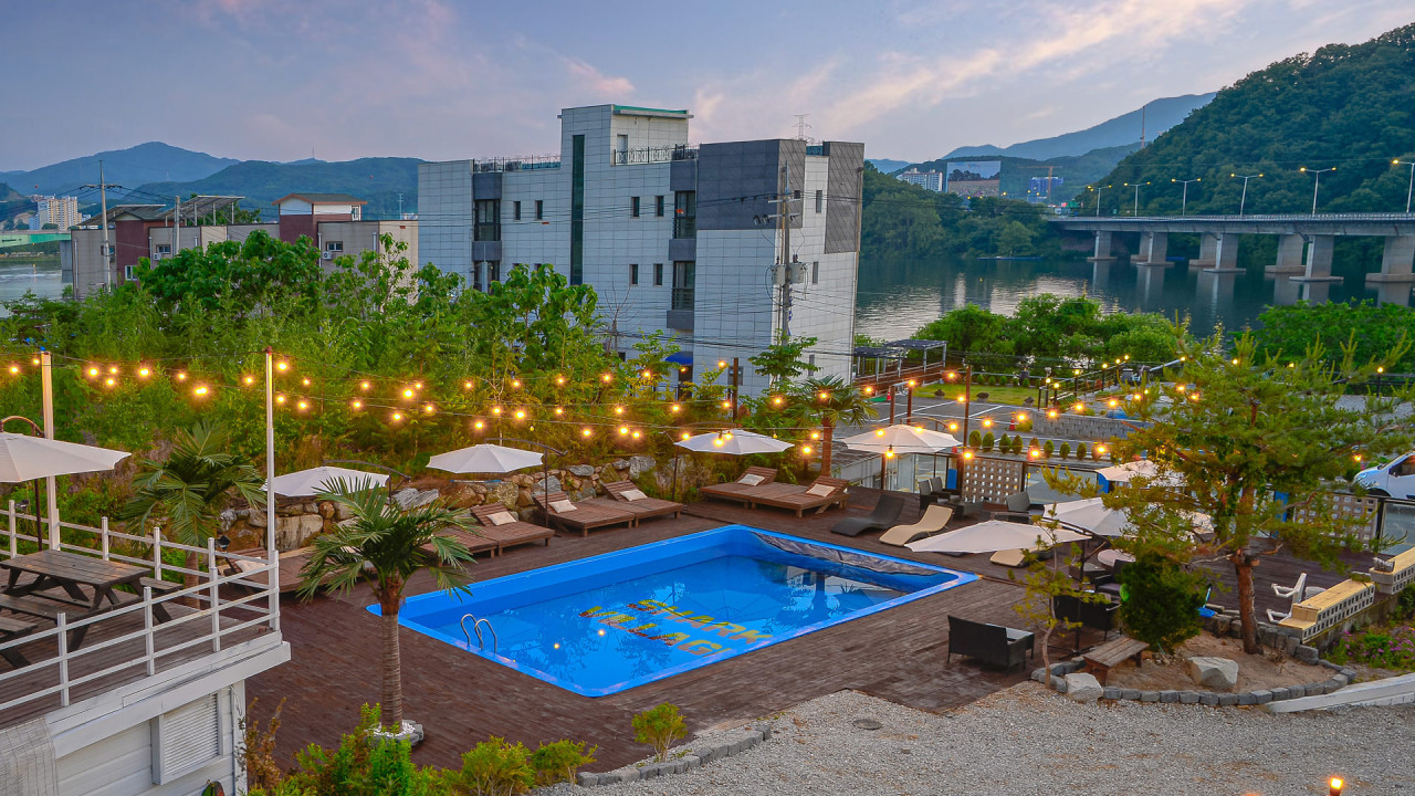 샤크빌리지 이미지 6