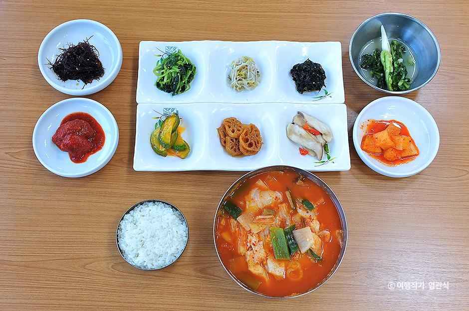 동일식당 이미지 1