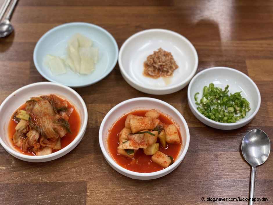 60년전통예산장터국밥 이미지 2