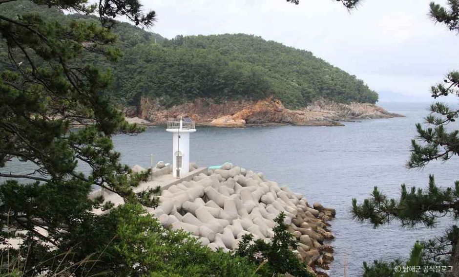 항도몽돌해수욕장과 항도방파제 이미지 7