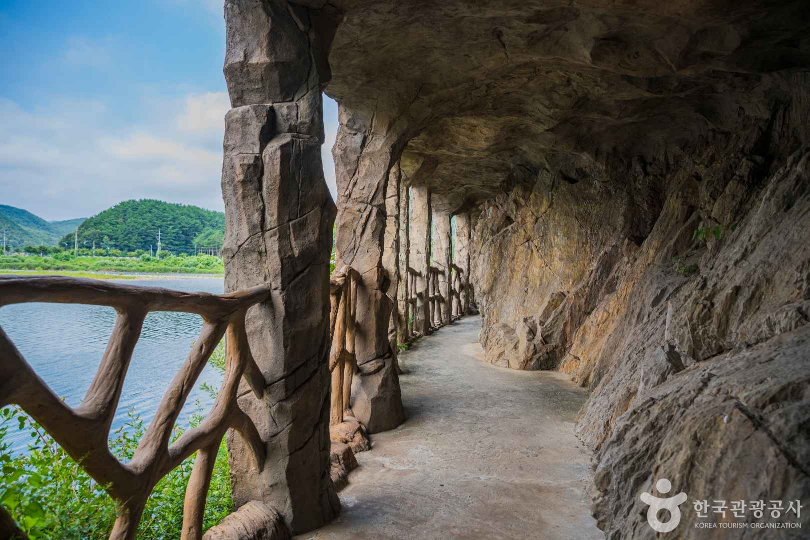 성류굴 (경북 동해안 국가지질공원) 이미지 2
