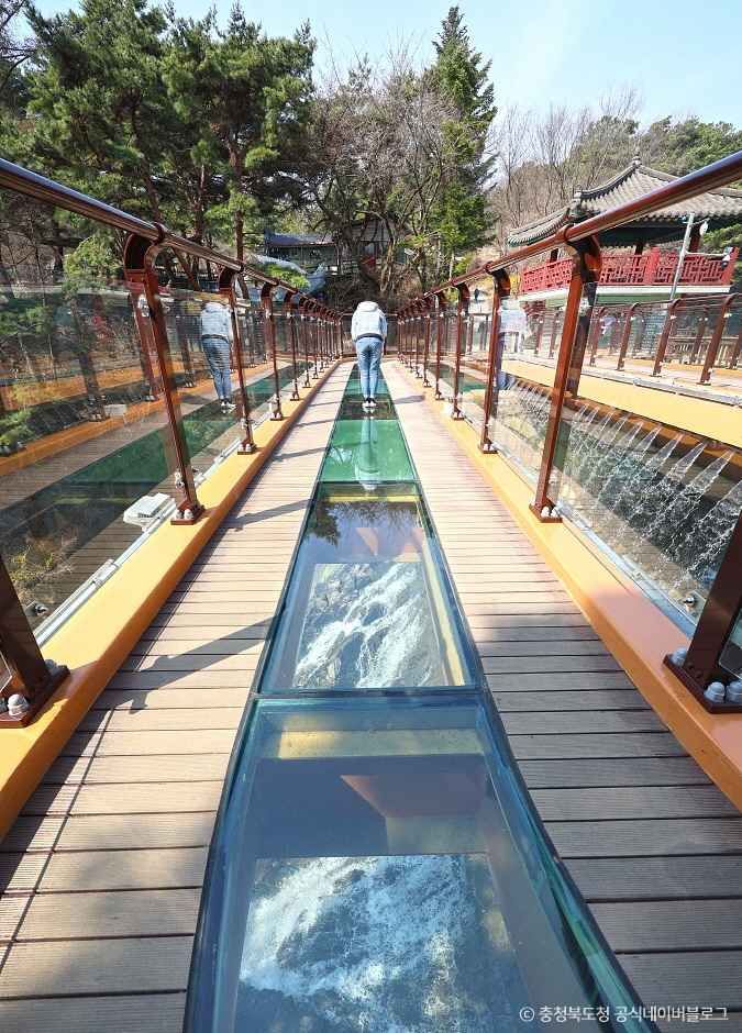 제천 용추폭포 유리전망대 이미지 4