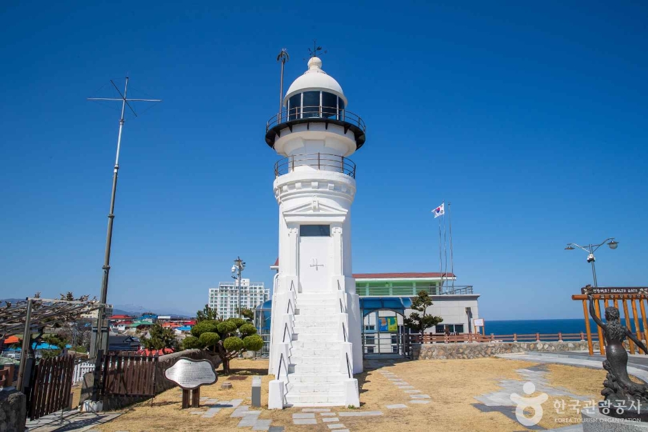 주문진 등대 이미지 2