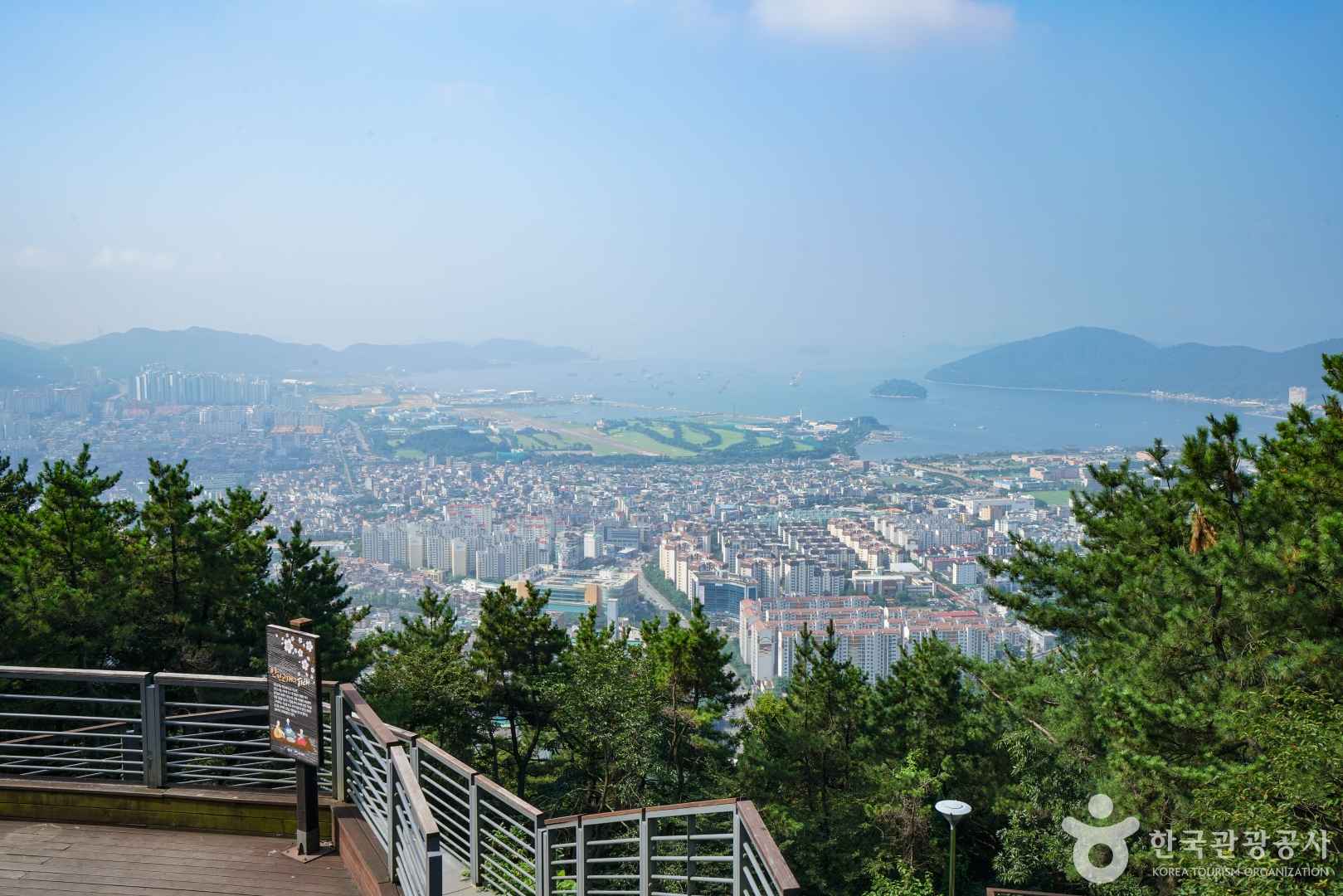 안민고개 만남전망대 이미지 1