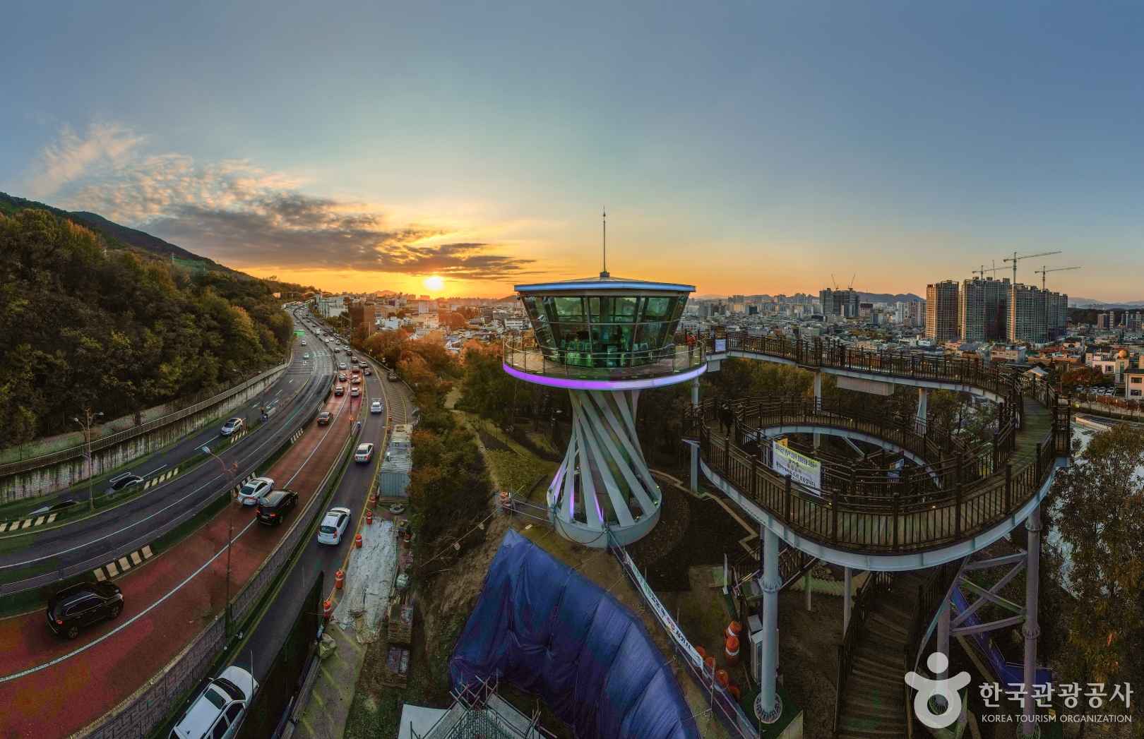 앞산 해넘이전망대 이미지 3