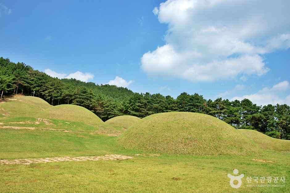 부여 왕릉원 [유네스코 세계유산] 이미지 2