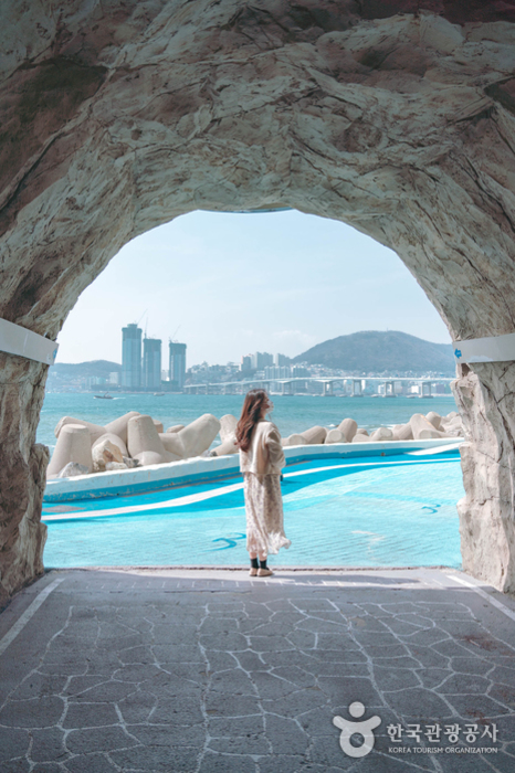 영도 흰여울해안터널 이미지 4