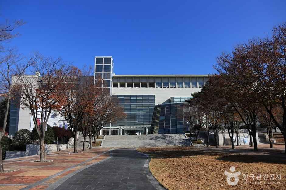 경남도립미술관 이미지 5