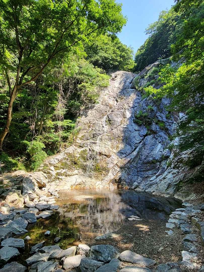 문동폭포 이미지 1