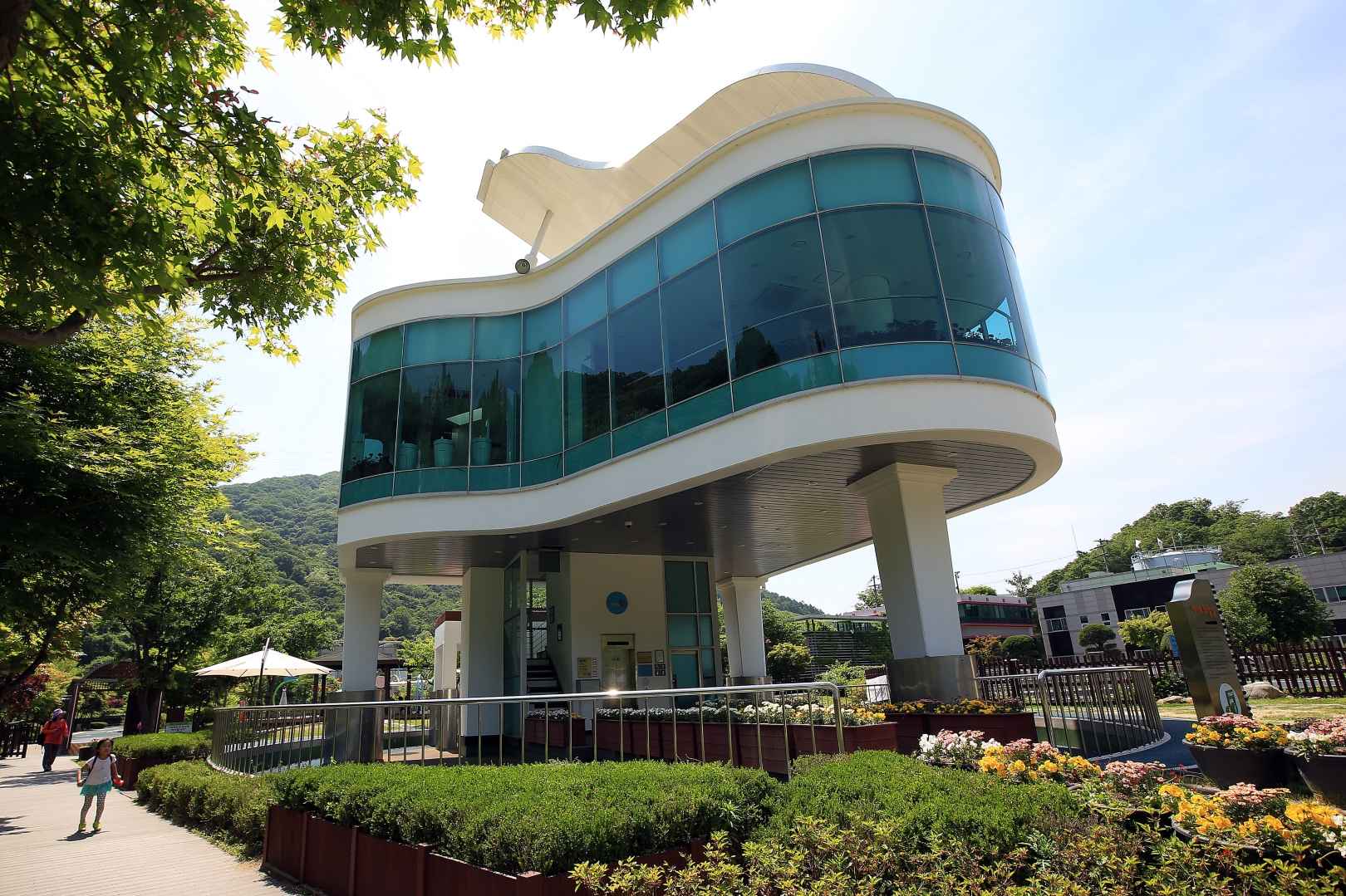 화도푸른물센터 피아노폭포 이미지 2