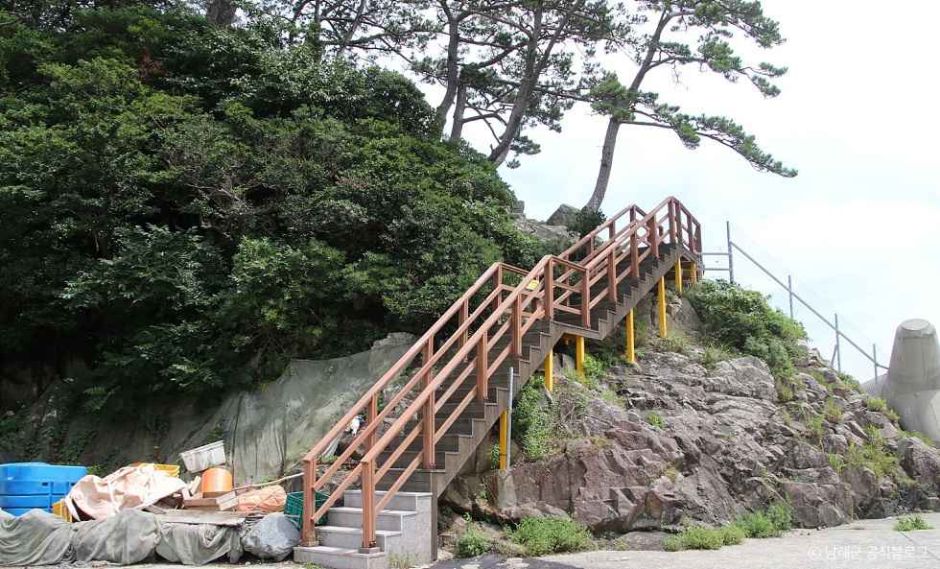 항도몽돌해수욕장과 항도방파제 이미지 4