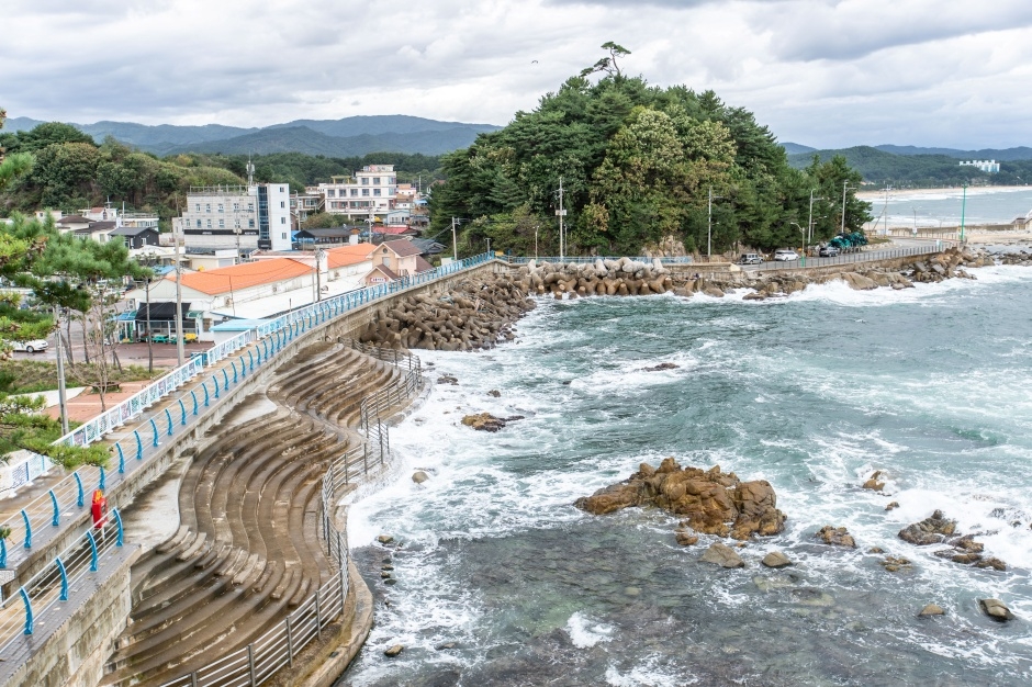 남애항 스카이워크 전망대 이미지 1