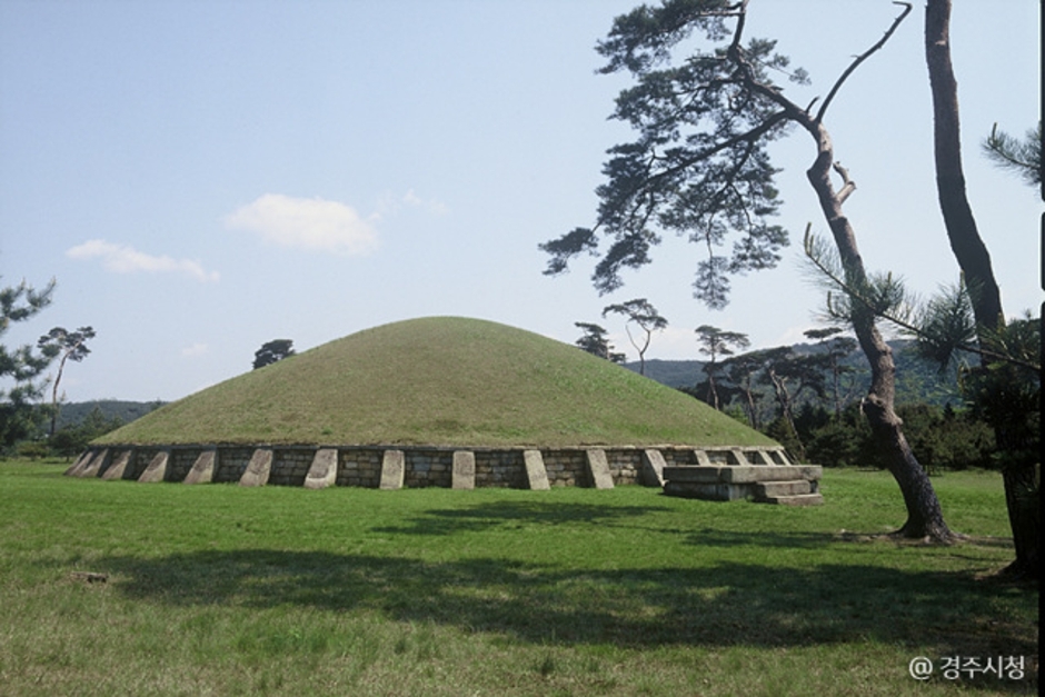 경주 신문왕릉 이미지 2