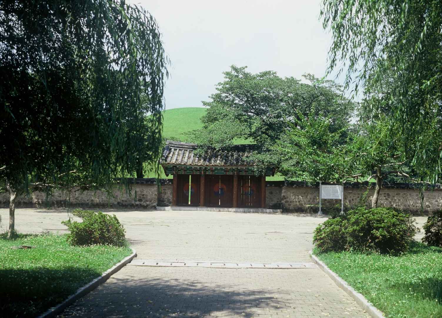 미추왕릉 이미지 5