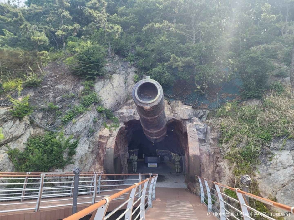 대항항 포진지 동굴 이미지 1