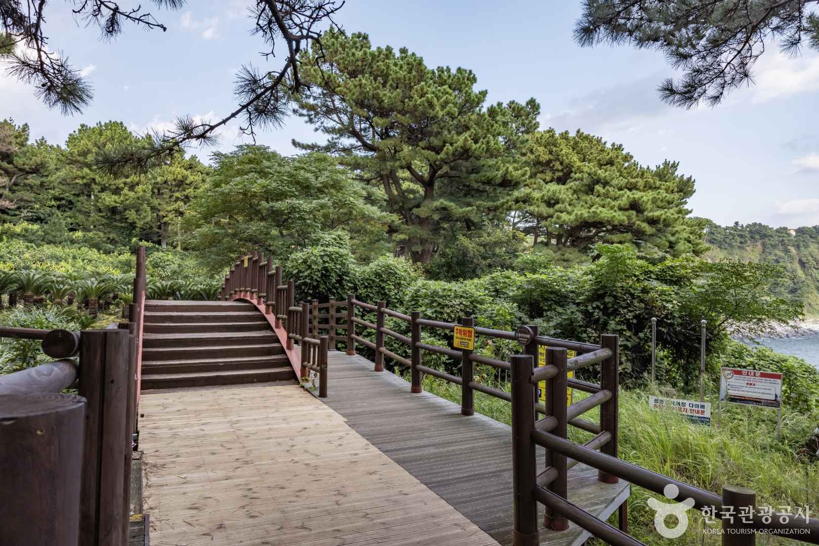 황우지해안열두굴 이미지 2