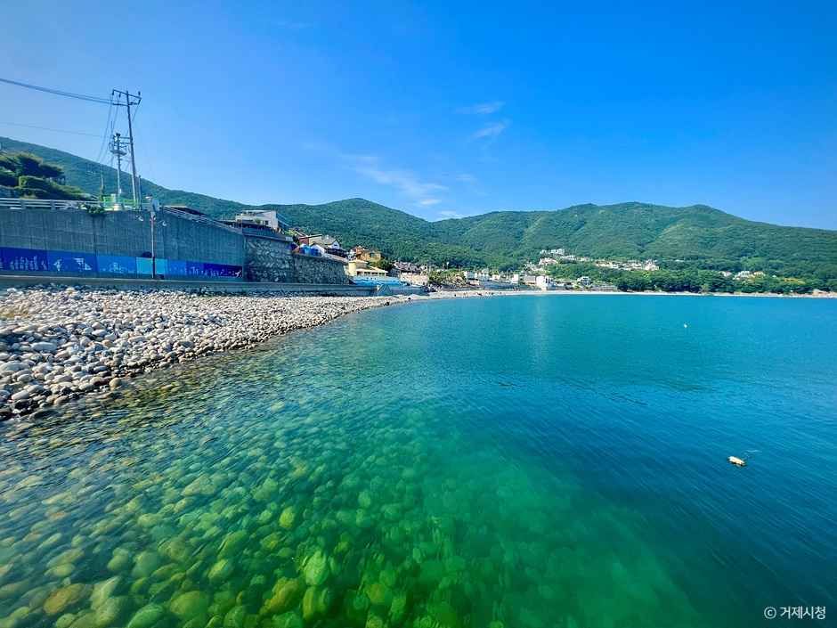 망치몽돌해수욕장 이미지 2