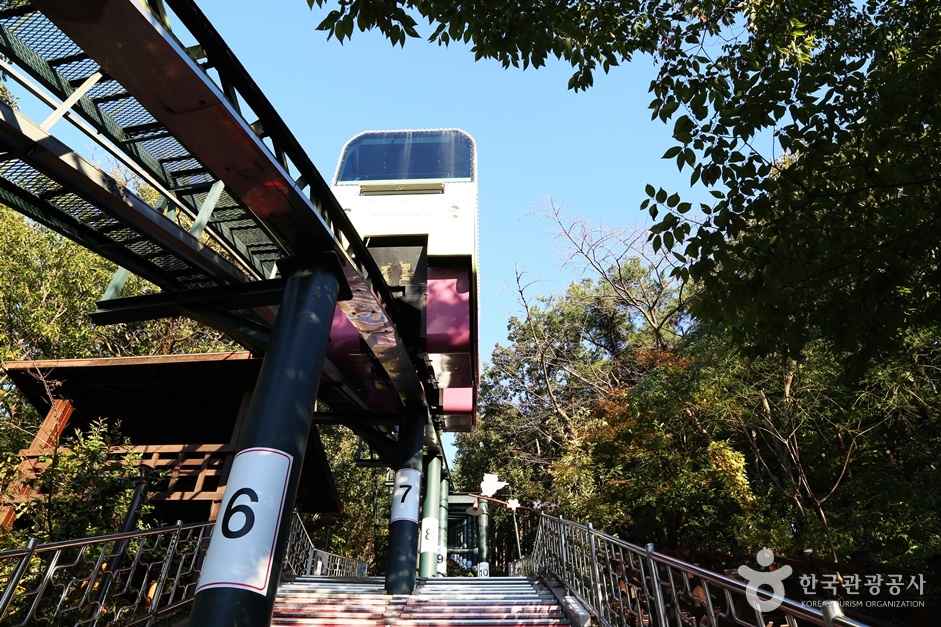 제황산공원모노레일카 이미지 1