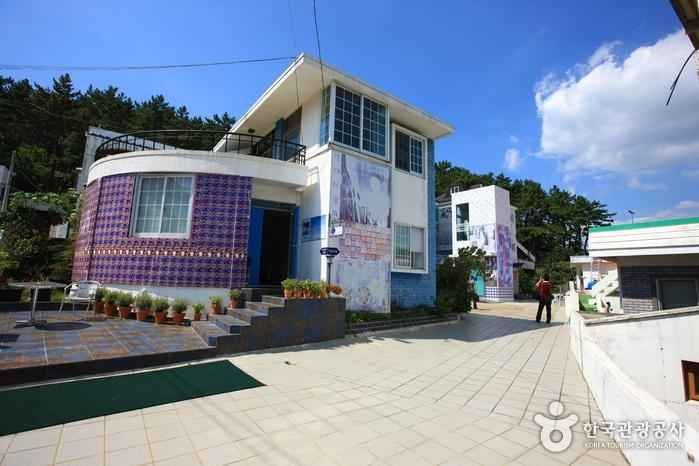 전혁림 미술관 이미지 1