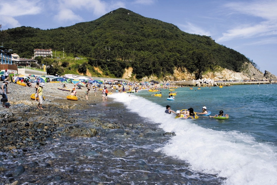 여차해변 (여차몽돌해수욕장) 이미지 1
