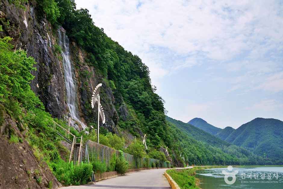 양백폭포 이미지 3