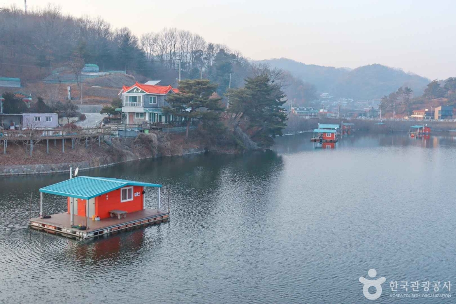 예당호 출렁다리(음악분수) 이미지 5