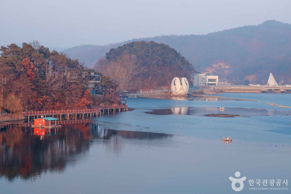 예당호 출렁다리(음악분수) 이미지 6