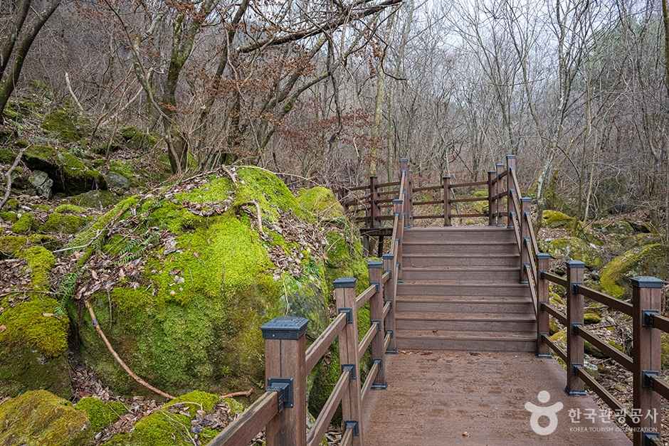가평 명지산 군립공원_ 매년 10만명 이상 이미지 2