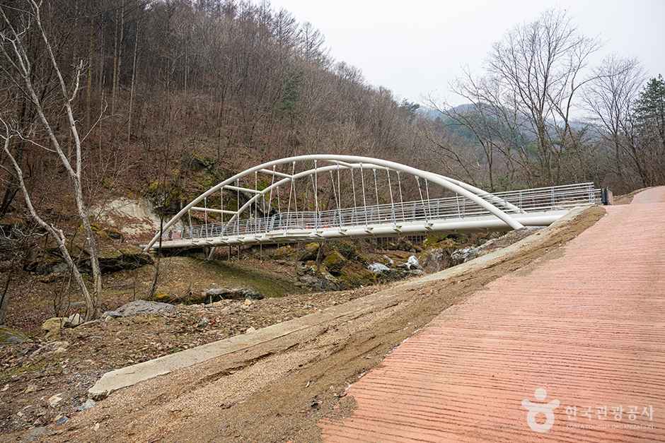 가평 명지산 군립공원_ 매년 10만명 이상 이미지 3
