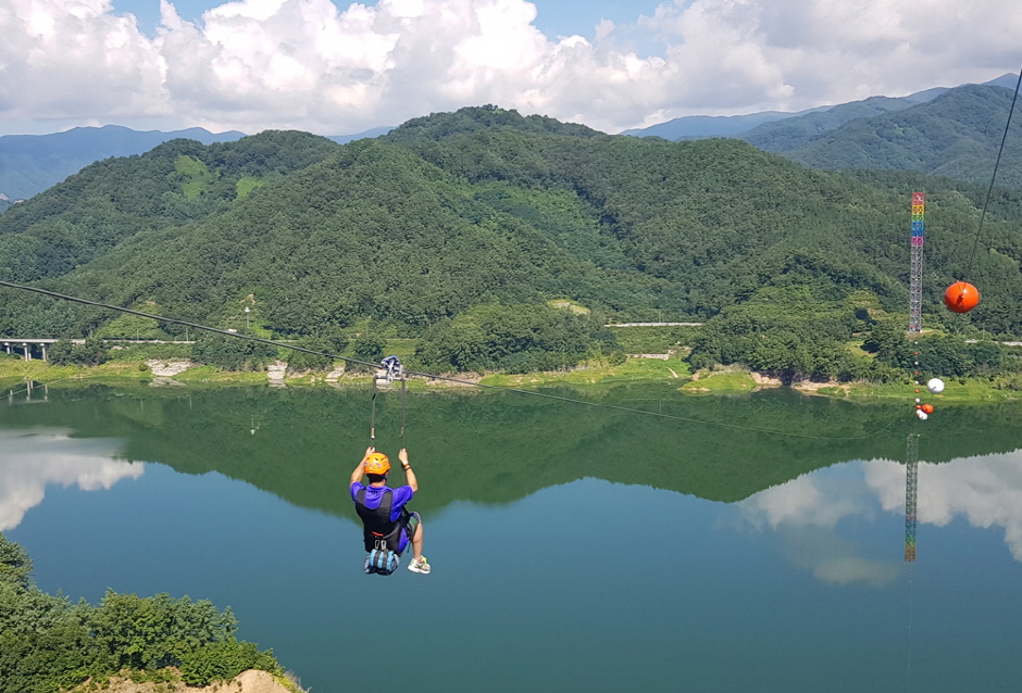 부항댐 출렁다리 이미지 5