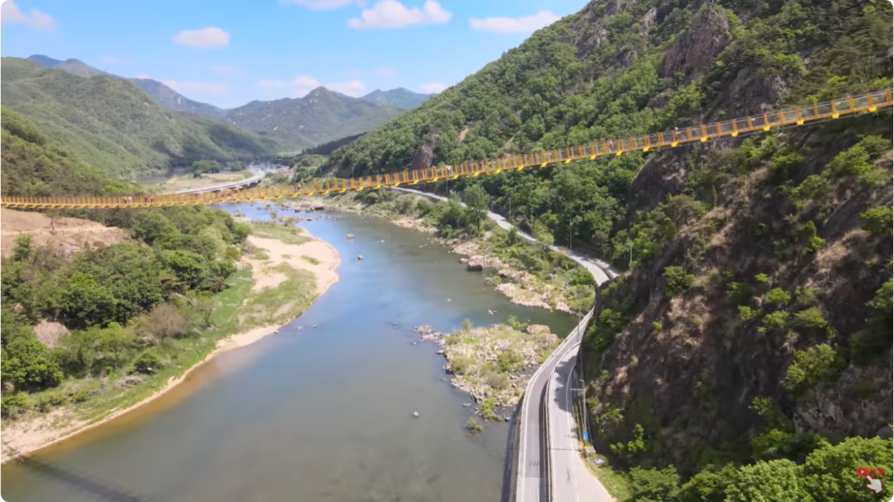 월영산 출렁다리 이미지 3