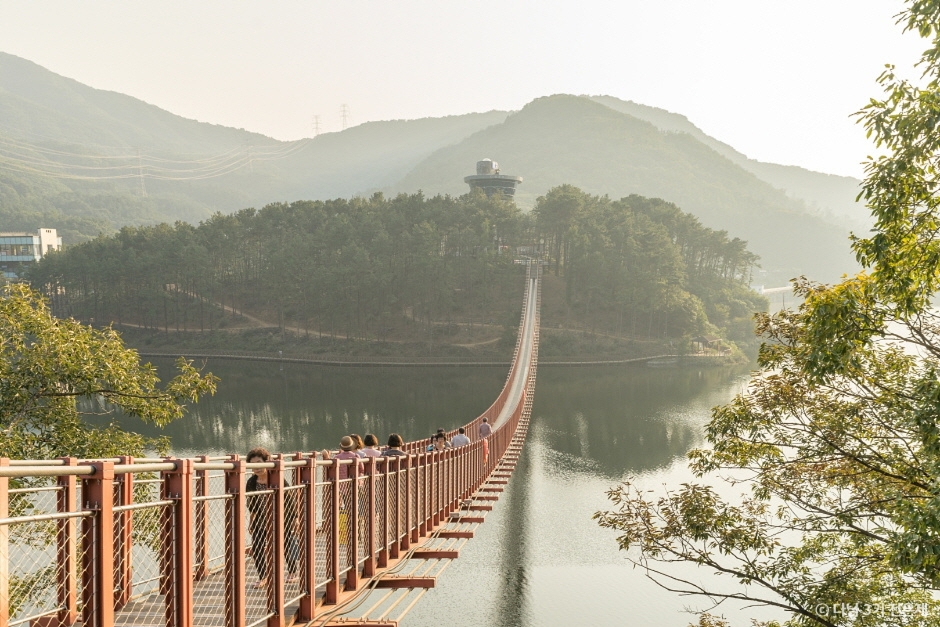 마장호수 출렁다리 이미지 2