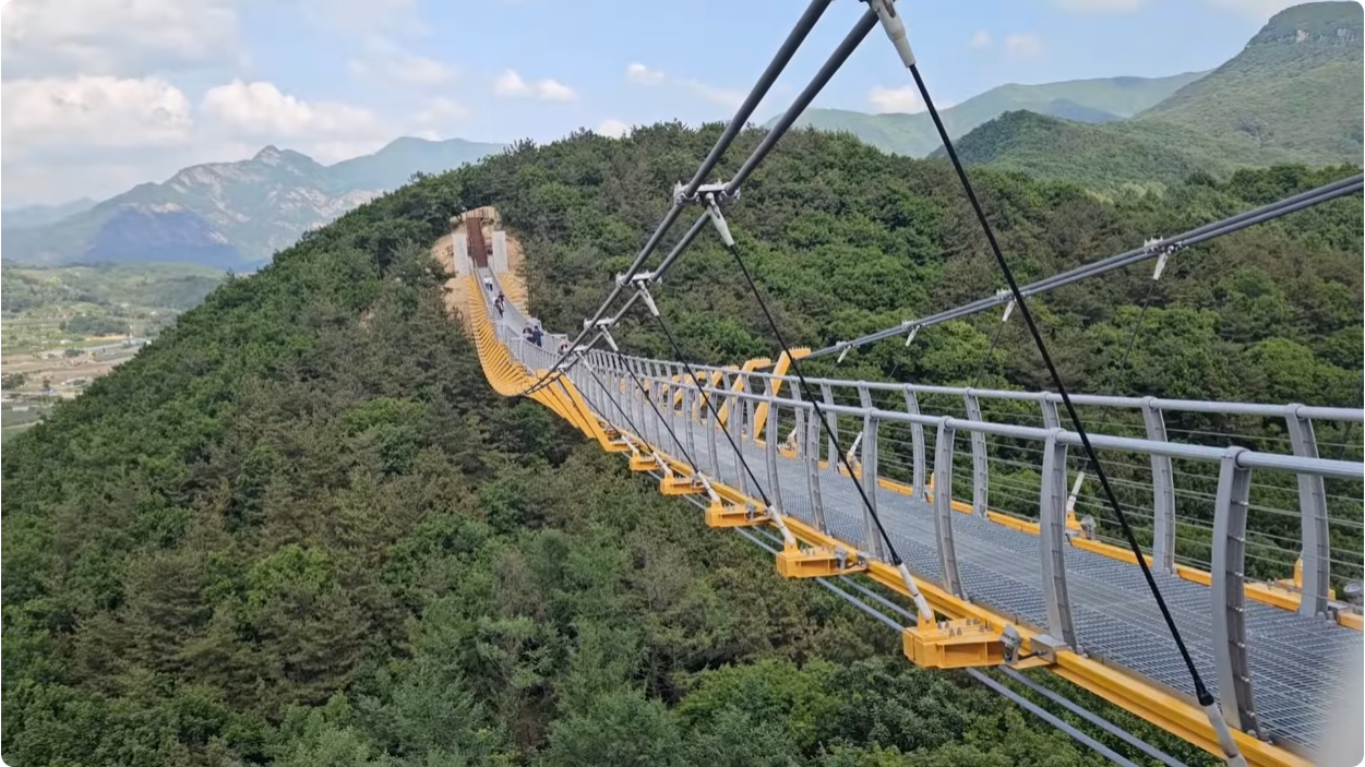 문경 봉명산 출렁다리 이미지 1
