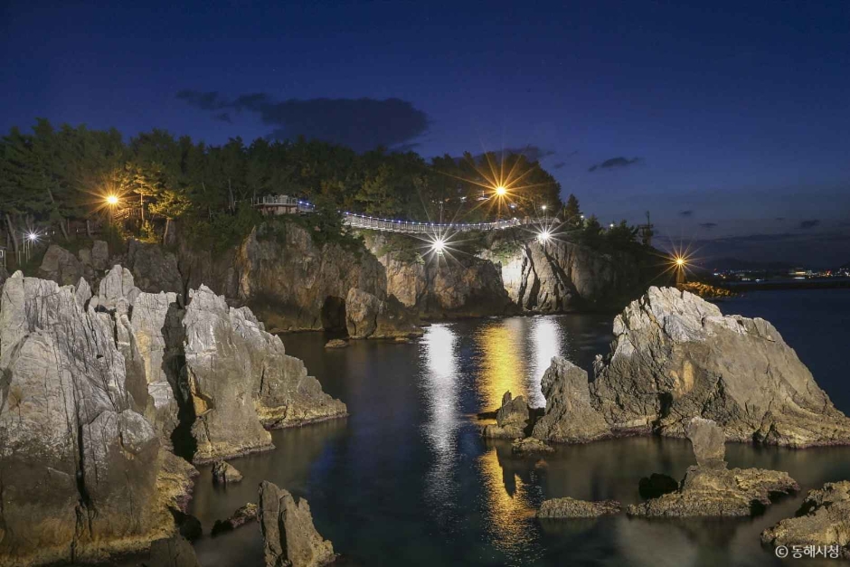 동해 추암 출렁다리 이미지 3