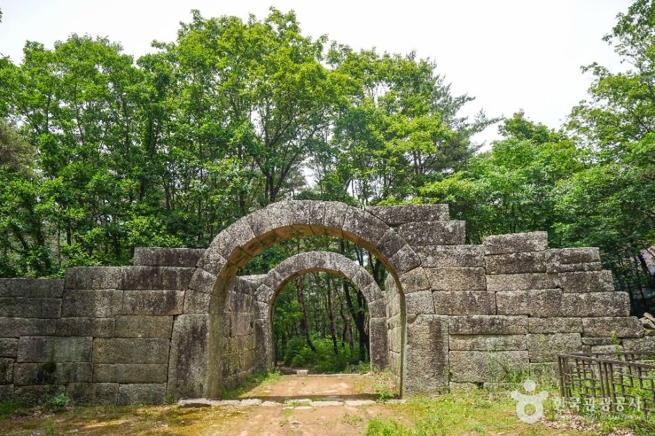 군위 화산산성 전망대 이미지 5