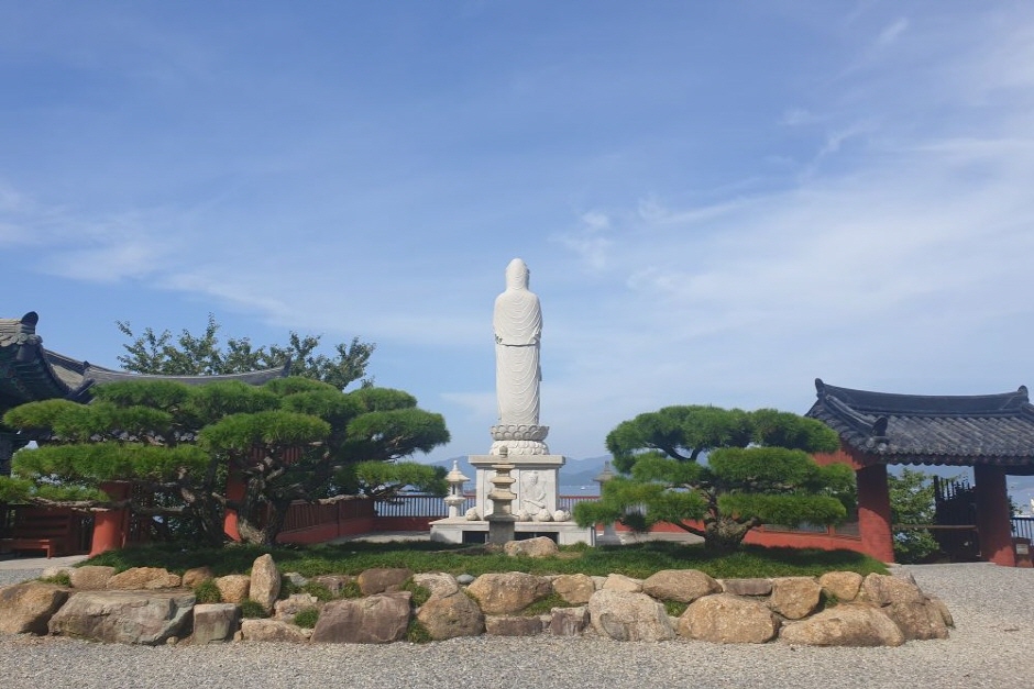 용월사 이미지 1